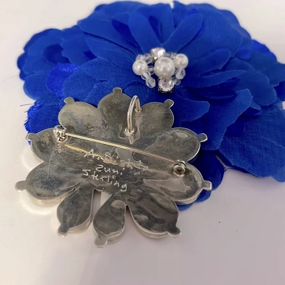 Zuni Native American Hancrafted Sunface Black and Turquoise Brooch/Pendant - Picture 4 of 4